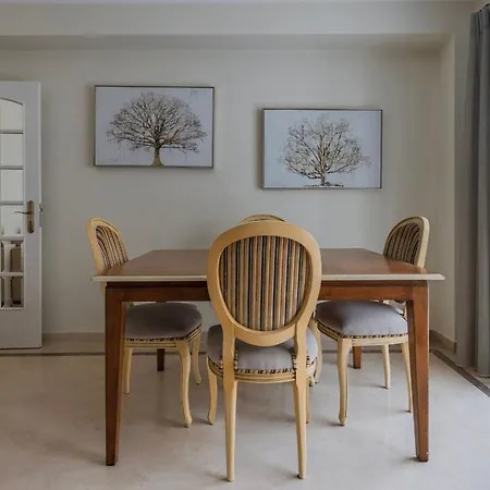 Coastal Living By Lovelystay Appartement *