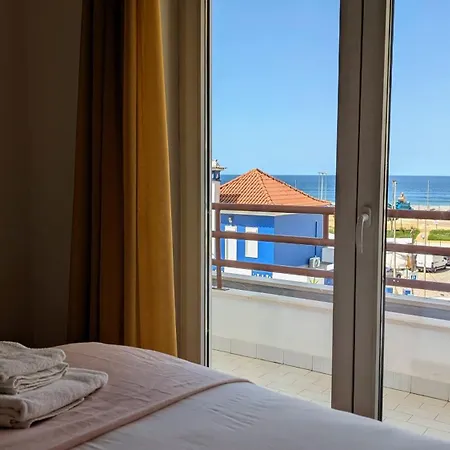Coastal Living Flat With Sea View By Lovelystay
