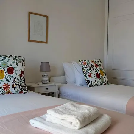 Appartement Coastal Living By Lovelystay